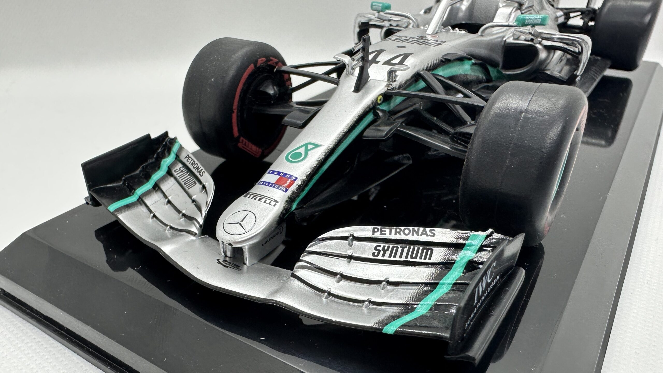 DeAGOSTINI】 BIG SCALE Formula1 Mercedes-AMG F1 W10 EQ Power+