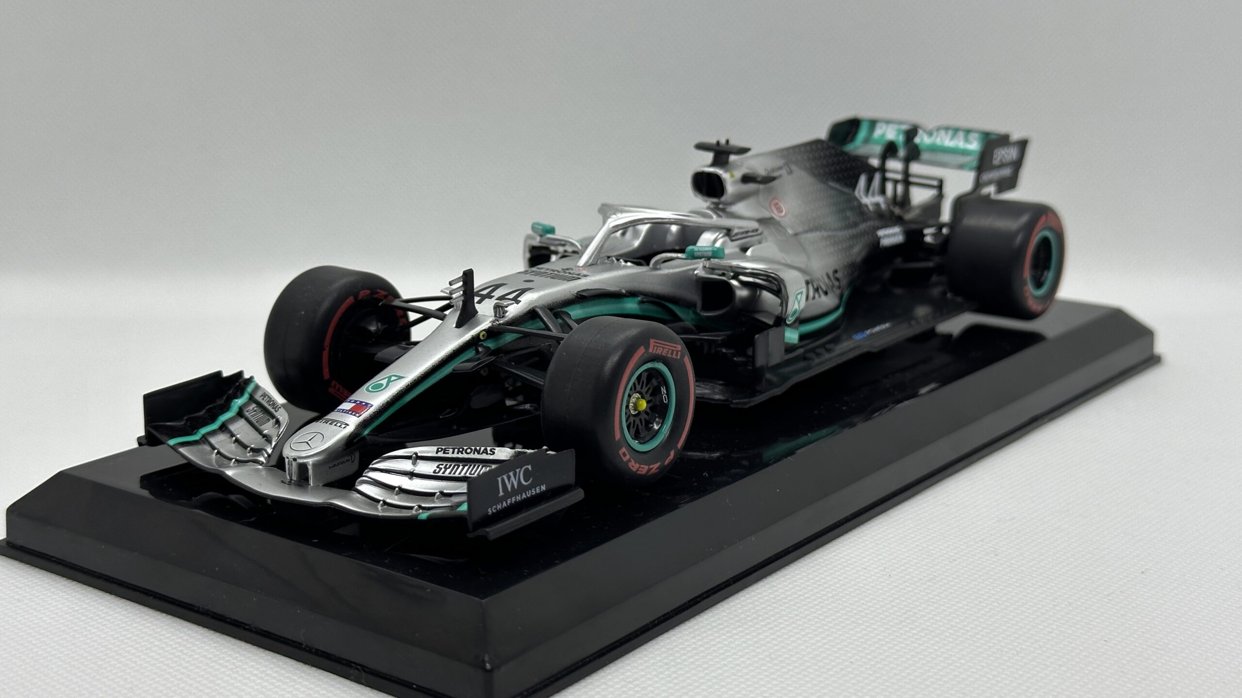 DeAGOSTINI】 BIG SCALE Formula1 Mercedes-AMG F1 W10 EQ Power+